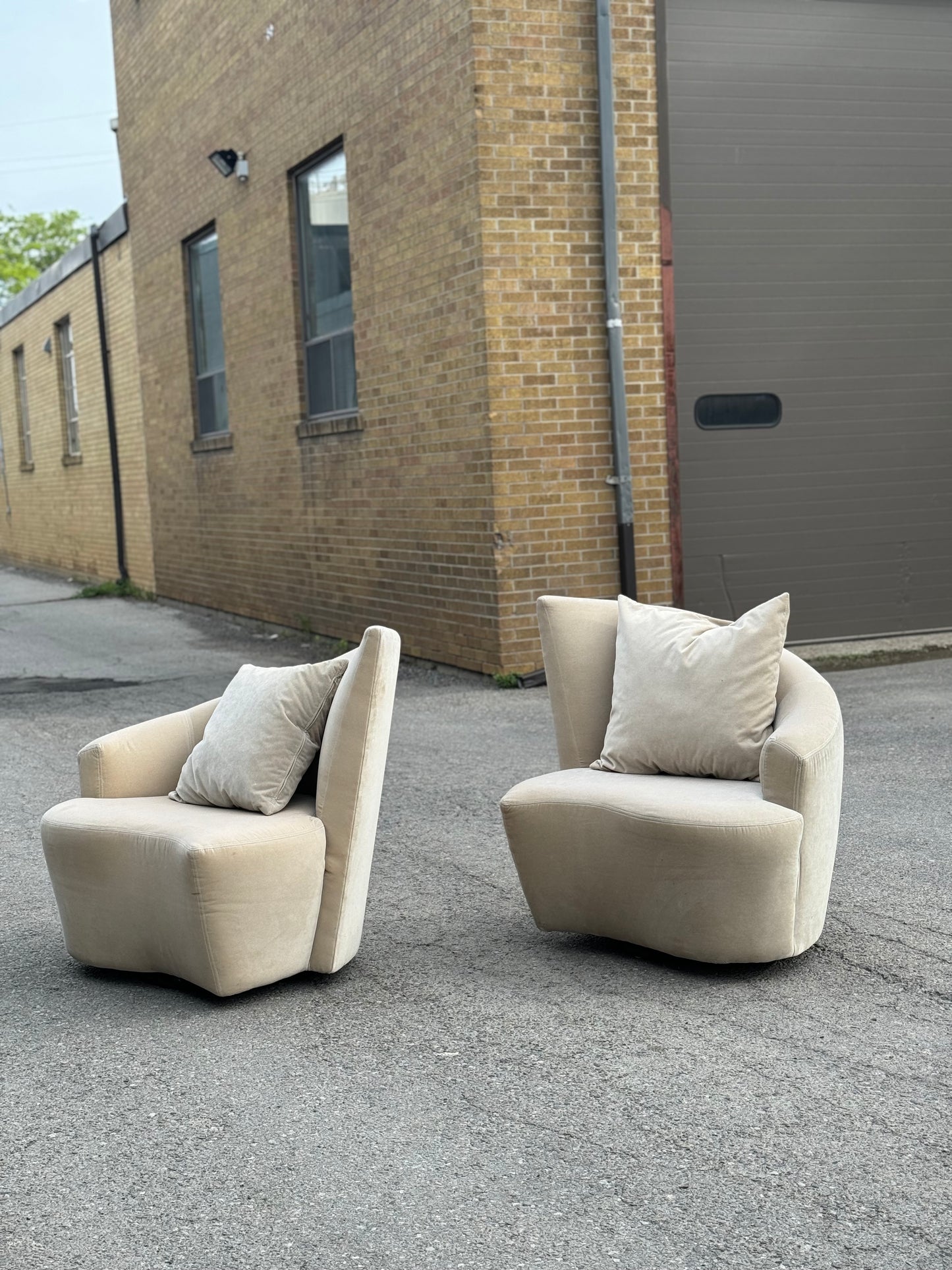 Vladimir Kagan Bilbao Swivel Lounge Chairs, set of 2